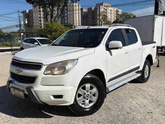 CHEVROLET S10 2.8 LT 4X4 CD 16V TURBO DIESEL 4P AUTOMÁTICO CHEVROLET S10 2.8 LT 4X4 CD 16V TURBO DIESEL 4P AUTOMÁTICO